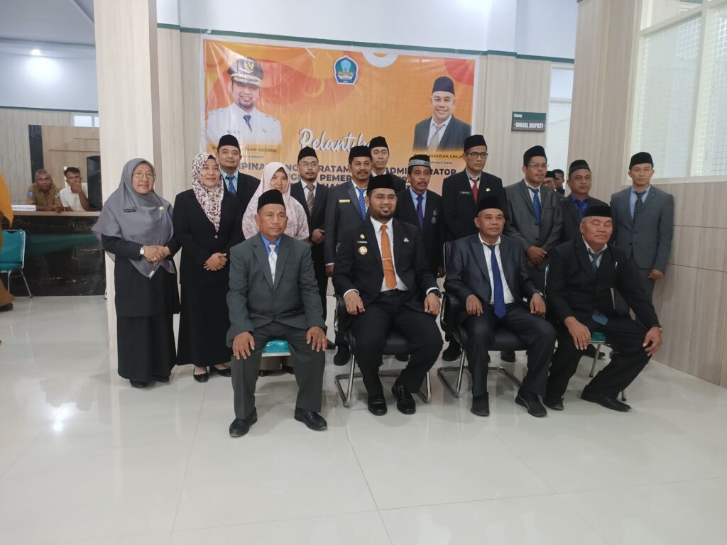 Bupati Bassam Lantik 12 Pejabat Eselon III, Lingkup OPD Halsel