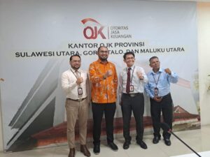 Bupati Bassam Kasuba Hadiri Edukasi Keuangan Dari OJK Zona Timur
