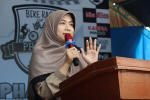 Perdana Digelar, Phapoas Bike Rice Cup I Resmi Dibuka Ketua TP PKK Halsel