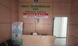 Minim Pelayanan LSM LIRA Desak Bupati Copot Kadisnakertrans Halsel Noce Totononu