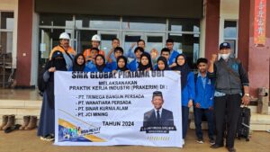 Magang di PT. Wanatiara Persada, 12 Siswa SMK Obi Jadi Tamu Spesial