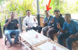 Diduga Berpolitik Praktis, Bawaslu dan Pj Bupati Haltim Diminta Masyarakat Untuk Tindak Tegas Kades Gamesan