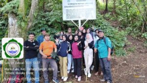 Mahasiswa Pendidikan Biologi Unkhair Ternate Gelar Eksplorasi Flora di Jalur Pendakian Gunung Gamalama.