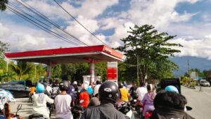 Sejumlah Pengendara Motor Keluhkan Petugas SPBU Labuha Yang Lebih Prioritaskan Pengisian Jerigen