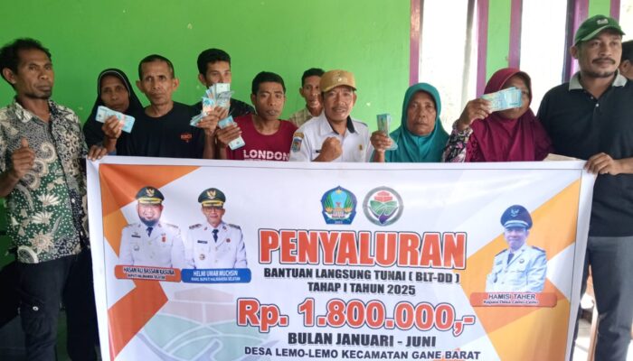 Pemdes Lemo-Lemo Gane Barat Salurkan BLT Kepada Tujuh KPM dan Pembayaran Insentif