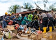 Harita Nickel dan Warga Kawasi Angkat 4,5 Ton Sampah pada World Cleanup Day 2025