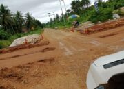 Ruas Jalan Lintas Loleba Wasile Selatan Rusak Parah, Diduga Akibat Aktivitas Alat Berat PT WKM