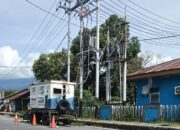 Gardu Darurat ULP Bacan Berdiri di Badan Jalan Lebih dari 4 Bulan, Picu Kekhawatiran Pengguna Jalan